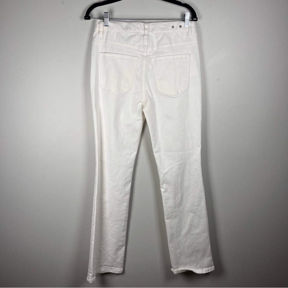 Cabi #6285 5th Avenue Stretch Flare Leg Jean Denim White Size 4R Minimalist - Picture 6 of 9